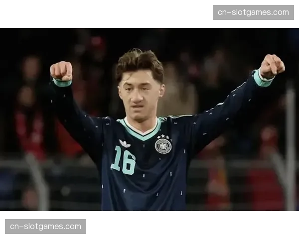 纳格尔斯曼首发仅存三悬念 中卫搭档与锋线终选待定